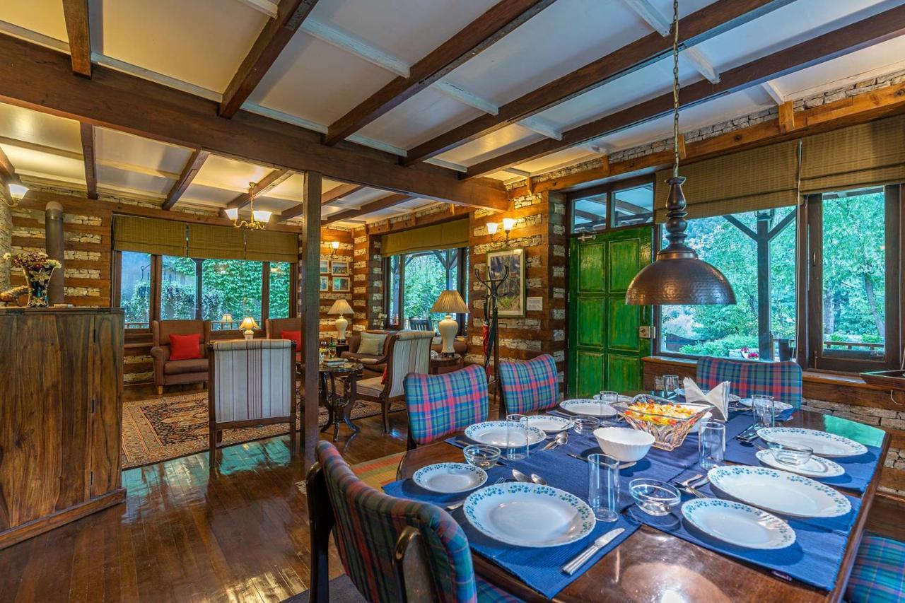 Stayvista At The Kathguni House In With Private Lawn Villa *