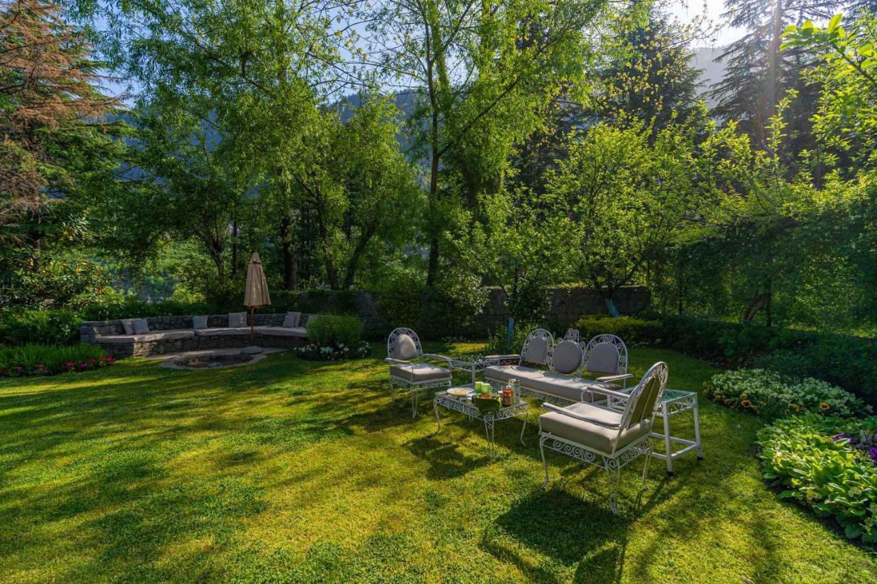 Stayvista At The Kathguni House In With Private Lawn * Manali (Himachal Pradesh)